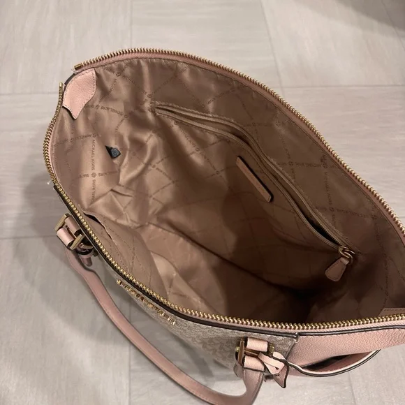 Michael Kors Pink and Cream Tote with Signature Design - Picture 8 of 10